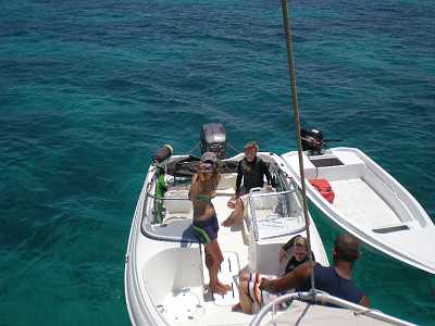 153GirlMania_SecretIsland.JPG